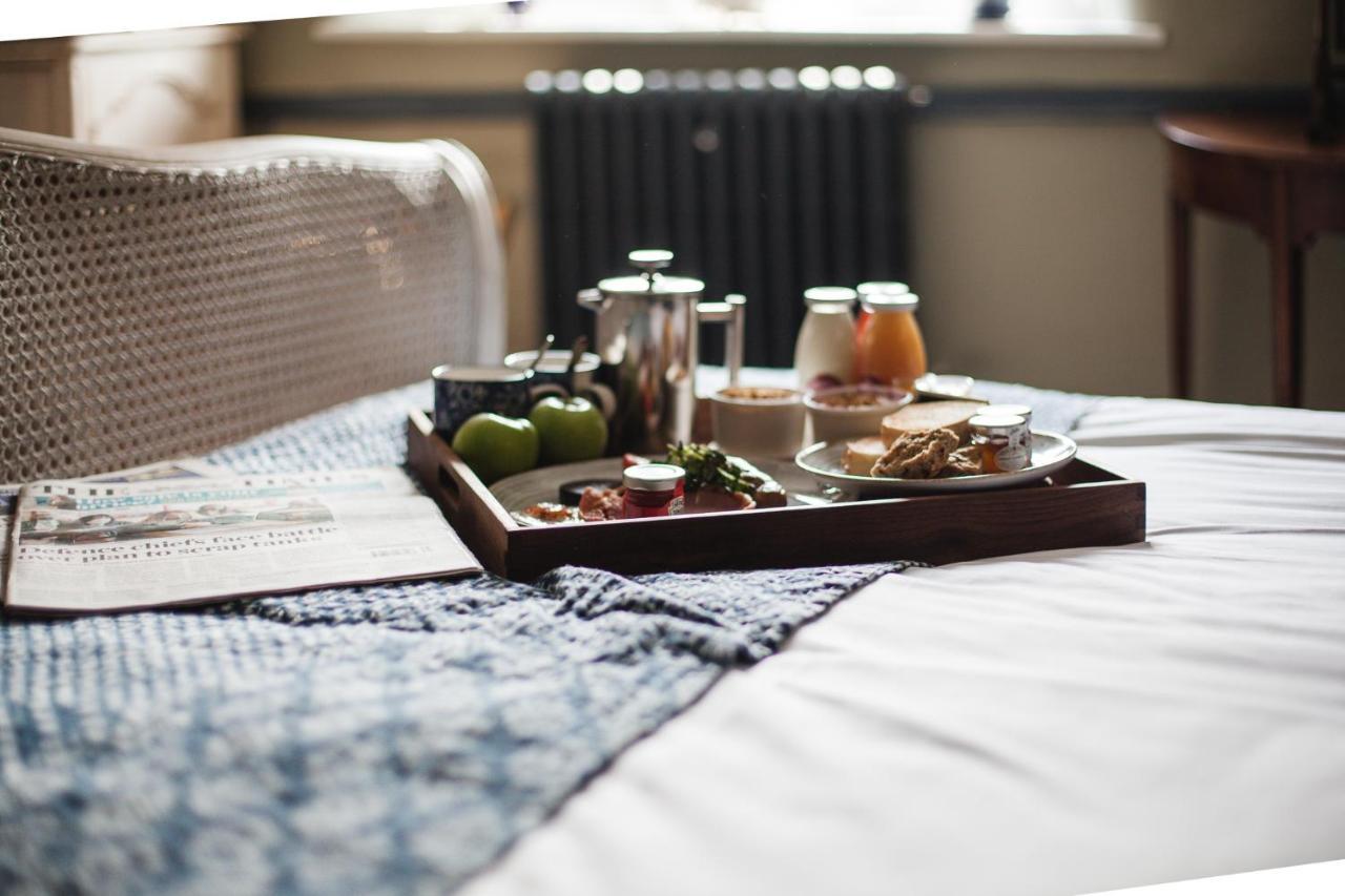 The George Inn Barford St Michael Dış mekan fotoğraf Room service